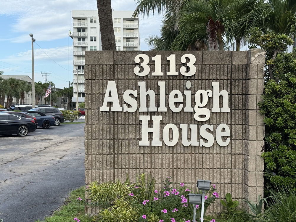Ashleigh House Condominiums main photo